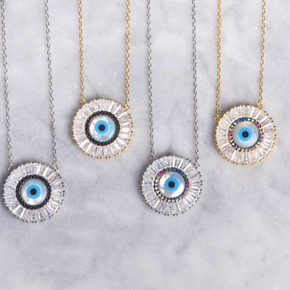 Baguette eye necklace